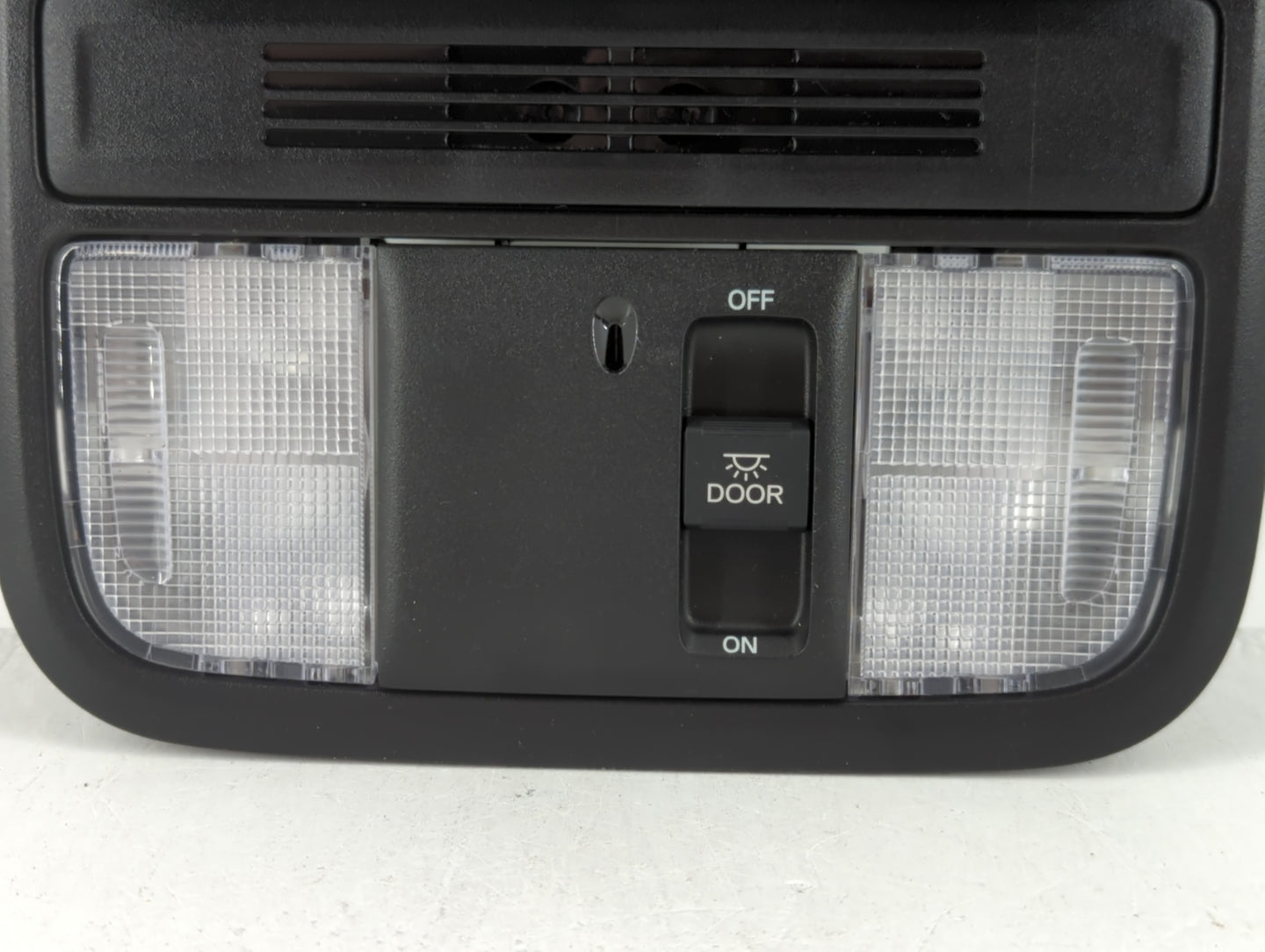 2016-2022 Honda Pilot Overhead Roof Console - Oemusedautoparts1.com