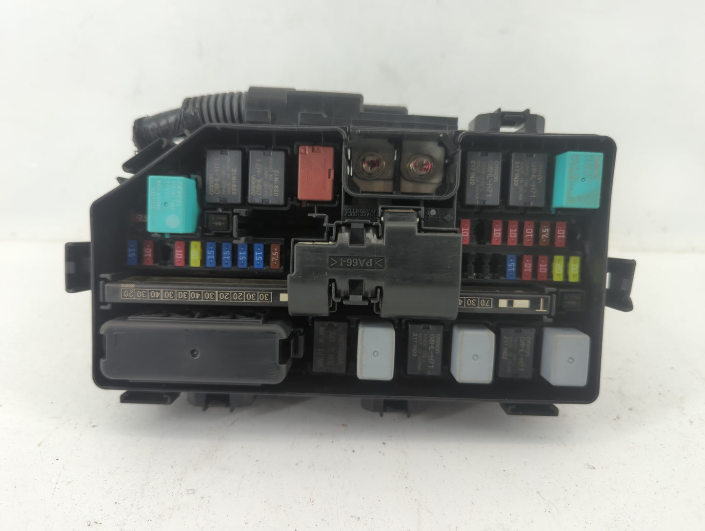 2022 Honda Pilot Fusebox Fuse Box Panel Relay Module P/N:350RD2CLA2 Fits OEM Used Auto Parts - Oemusedautoparts1.com