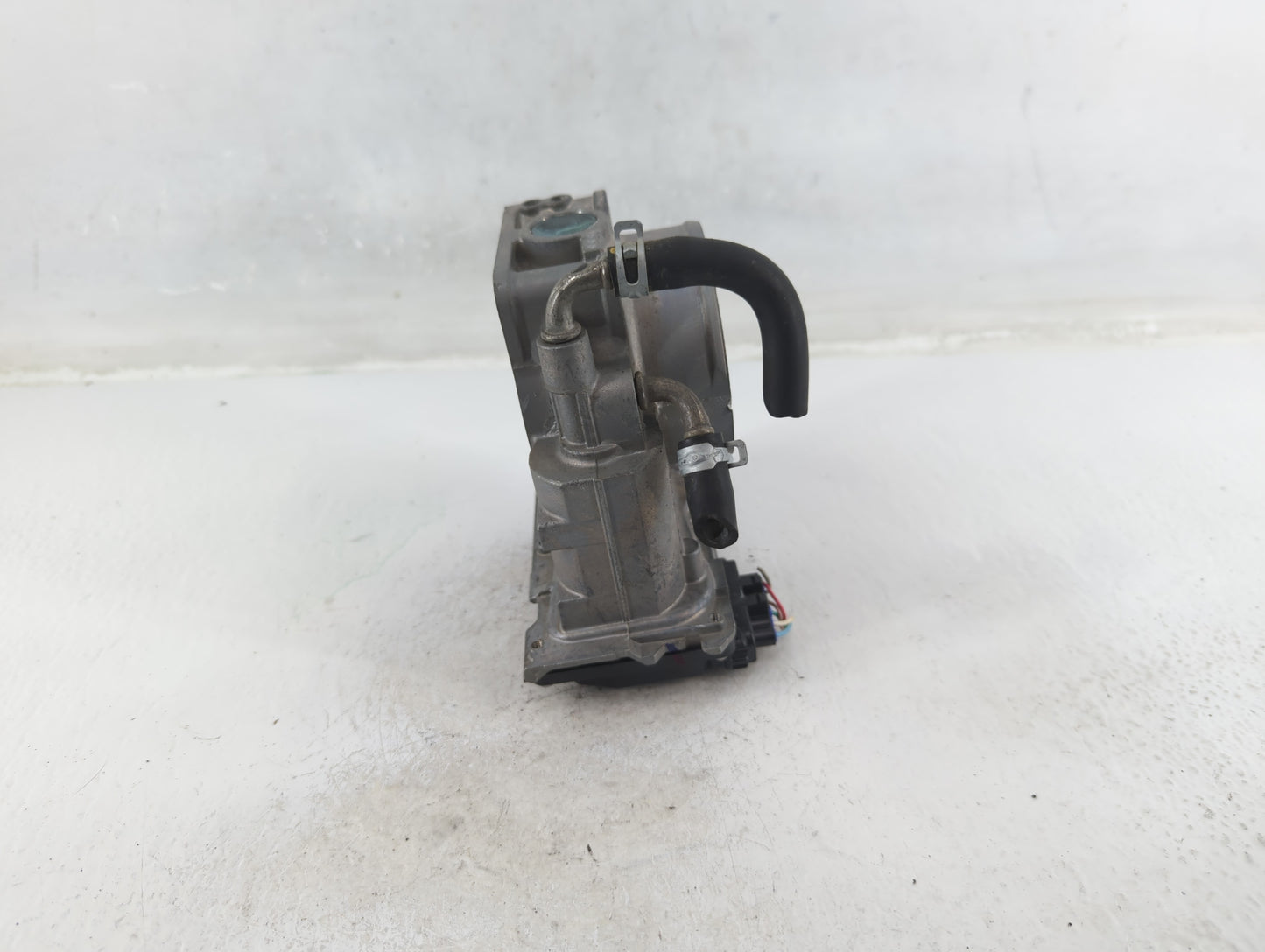 2022 Honda Pilot Throttle Body P/N:GMF6C U34391418146 Fits Fits 2019 2020 2021 OEM Used Auto Parts - Oemusedautoparts1.com