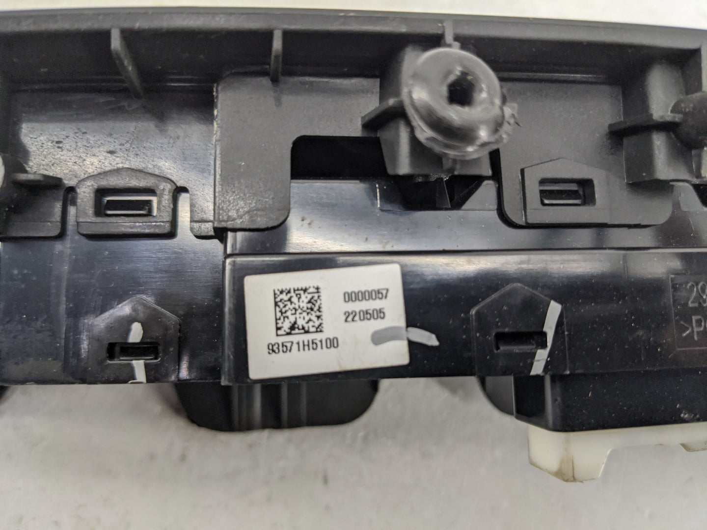 2018-2022 Hyundai Accent Master Power Window Switch Replacement Driver Side Left P/N:93571H5100 Fits Fits 2018 2019 2020 202