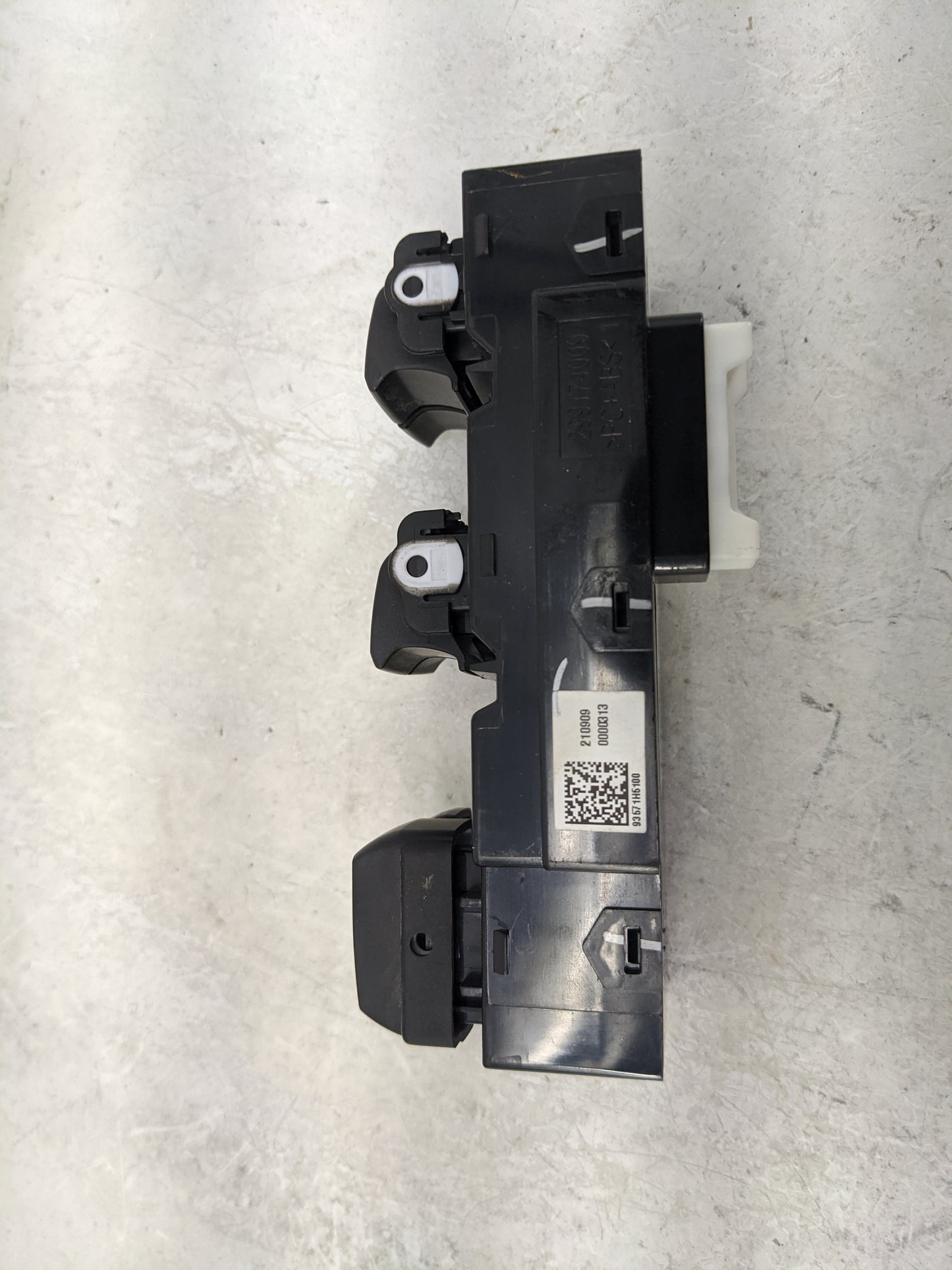 2018-2022 Hyundai Accent Master Power Window Switch Replacement Driver Side Left P/N:93571H8900 Fits Fits 2018 2019 2020 202