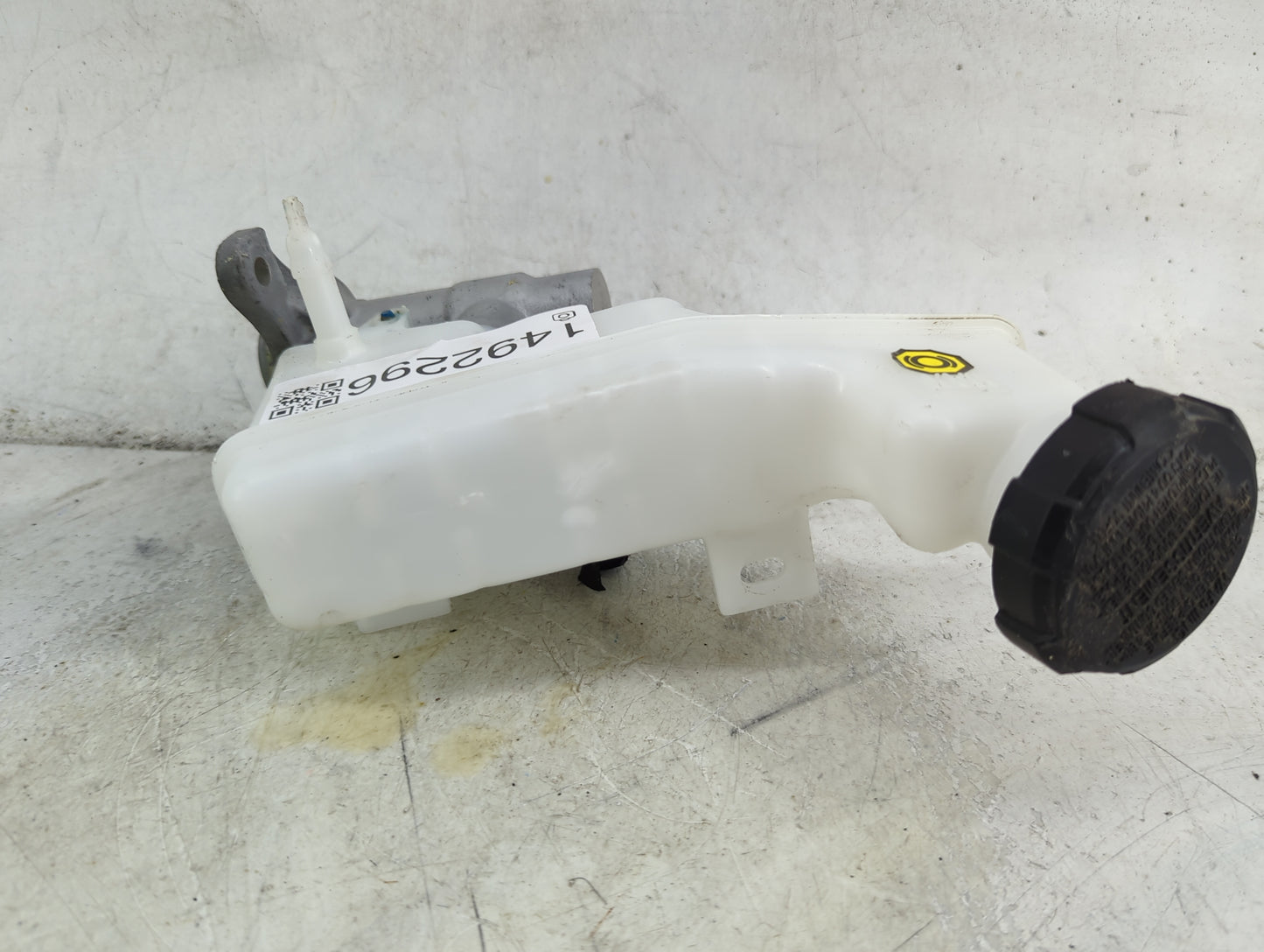 2020-2022 Hyundai Accent Brake Master Cylinder - Oemusedautoparts1.com
