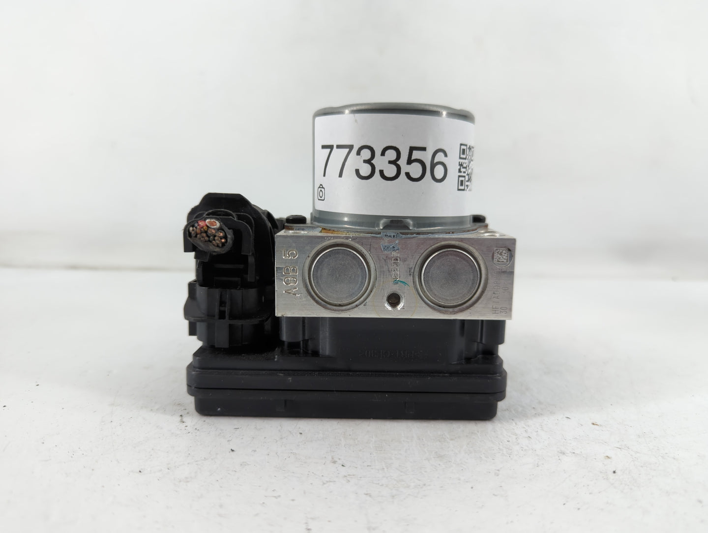 2020-2022 Hyundai Accent ABS Pump Control Module Replacement P/N:58920-H9280 Fits Fits 2020 2021 2022 OEM Used Auto Parts - 