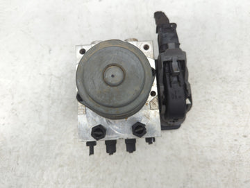 2021-2022 Hyundai Elantra ABS Pump Control Module Replacement P/N:61589-41600 58900-AA500 Fits Fits 2021 2022 OEM Used Auto Parts