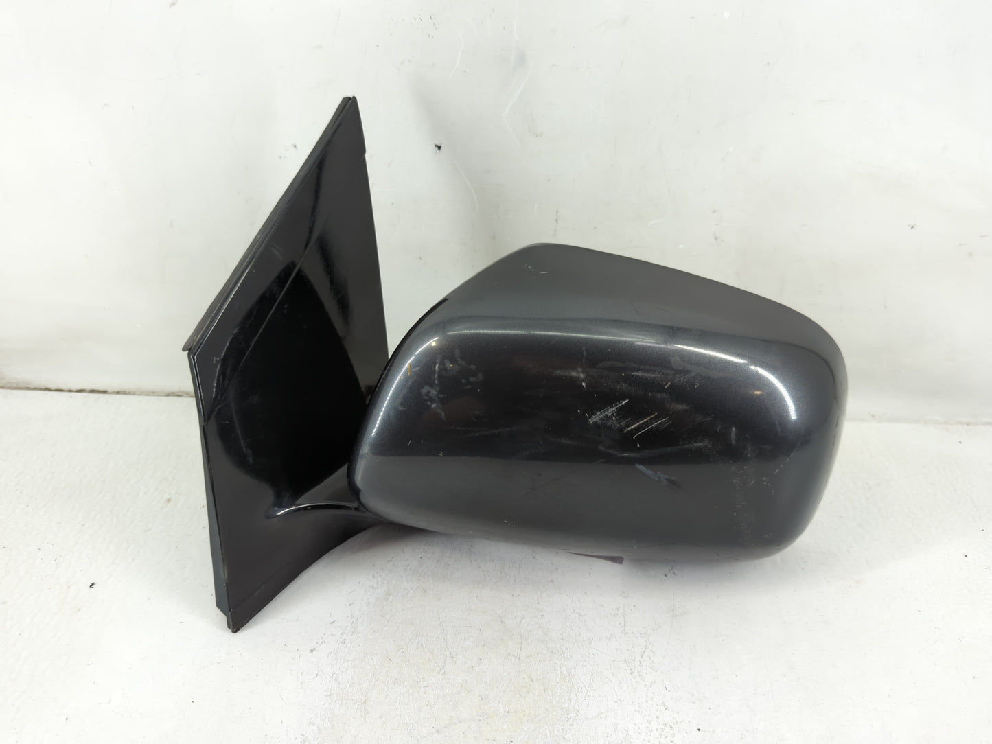 2021-2022 Hyundai Elantra Driver Side View Mirror - Left Door Mirror OEM Used - Oemusedautoparts1.com