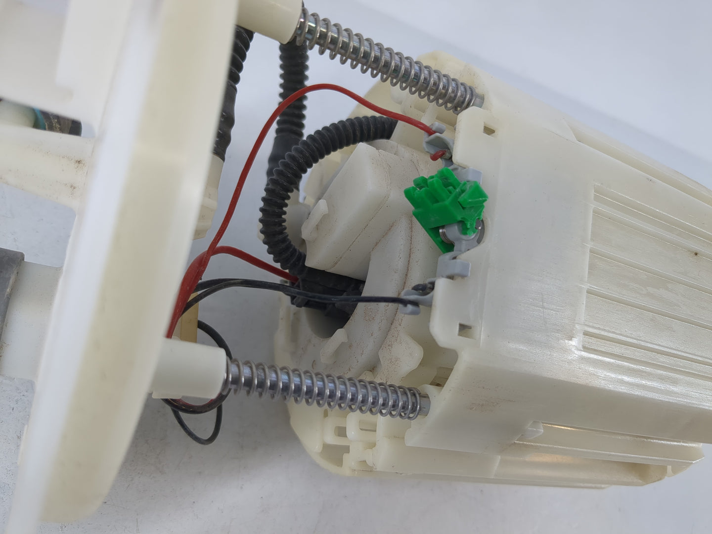 2021-2022 Hyundai Elantra Electrical Gas Fuel Pump Assembly - Oemusedautoparts1.com