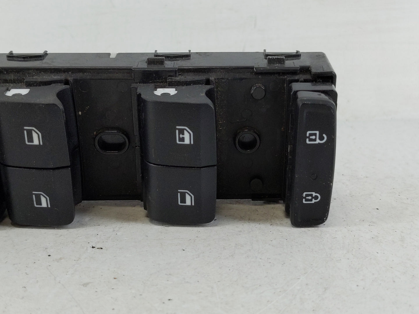 2021-2022 Hyundai Elantra Master Power Window Switch Replacement Driver Side Left P/N:93571-AA1004X 02721287 Fits Fits 2021 