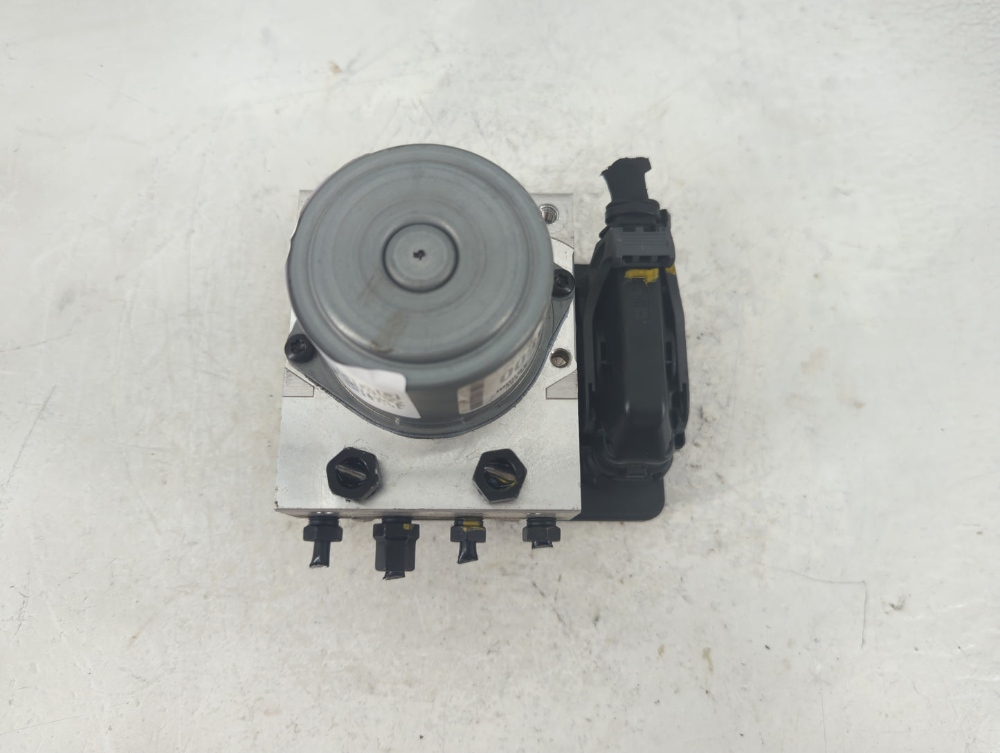 2021-2022 Hyundai Elantra ABS Pump Control Module Replacement P/N:58900-AB500 Fits Fits 2021 2022 OEM Used Auto Parts - Oemu