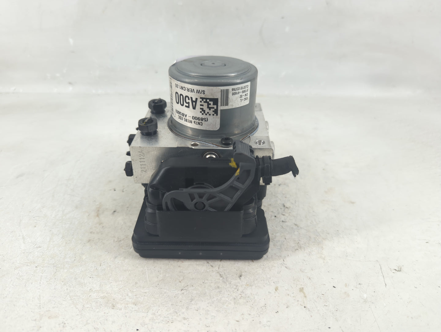 2021-2022 Hyundai Elantra ABS Pump Control Module Replacement P/N:58900-AB500 Fits Fits 2021 2022 OEM Used Auto Parts - Oemu