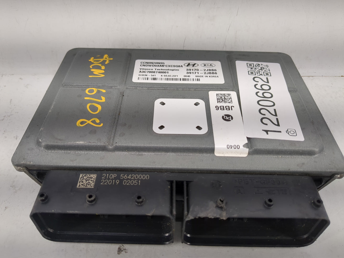 2021-2022 Hyundai Elantra PCM Engine Control Computer ECU ECM PCU OEM P/N:39170-SJBB6 Fits Fits 2021 2022 OEM Used Auto Part