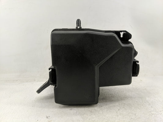 2021-2022 Hyundai Elantra Fusebox Fuse Box Panel Relay Module P/N:91230AB200CA Fits Fits 2021 2022 OEM Used Auto Parts - Oem