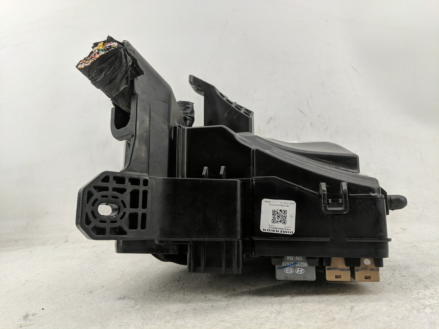 2021-2022 Hyundai Elantra Fusebox Fuse Box Panel Relay Module P/N:91230AB200CA Fits Fits 2021 2022 OEM Used Auto Parts - Oem