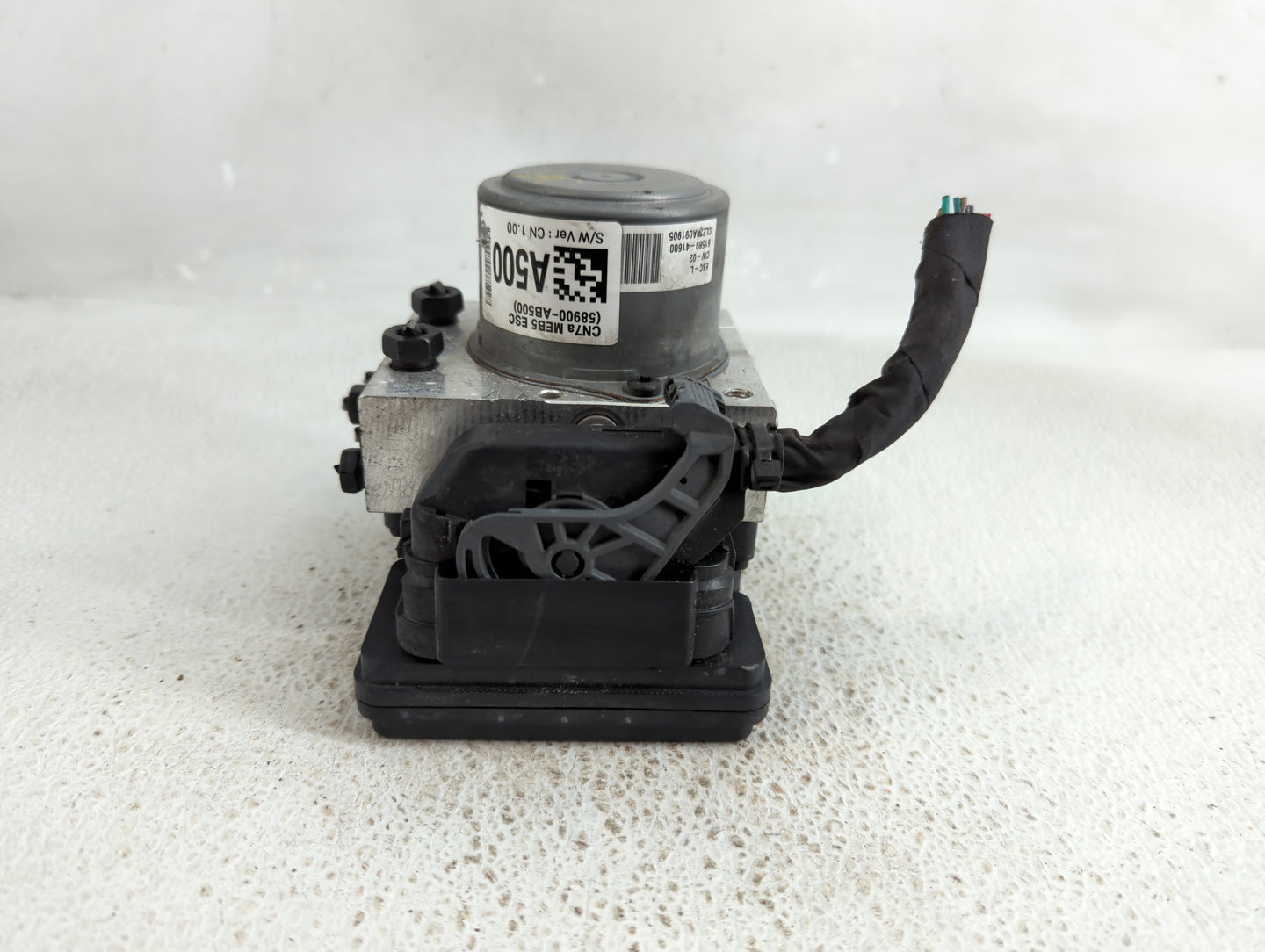 2021-2022 Hyundai Elantra ABS Pump Control Module Replacement P/N:58900-AB500 Fits Fits 2021 2022 OEM Used Auto Parts - Oemu