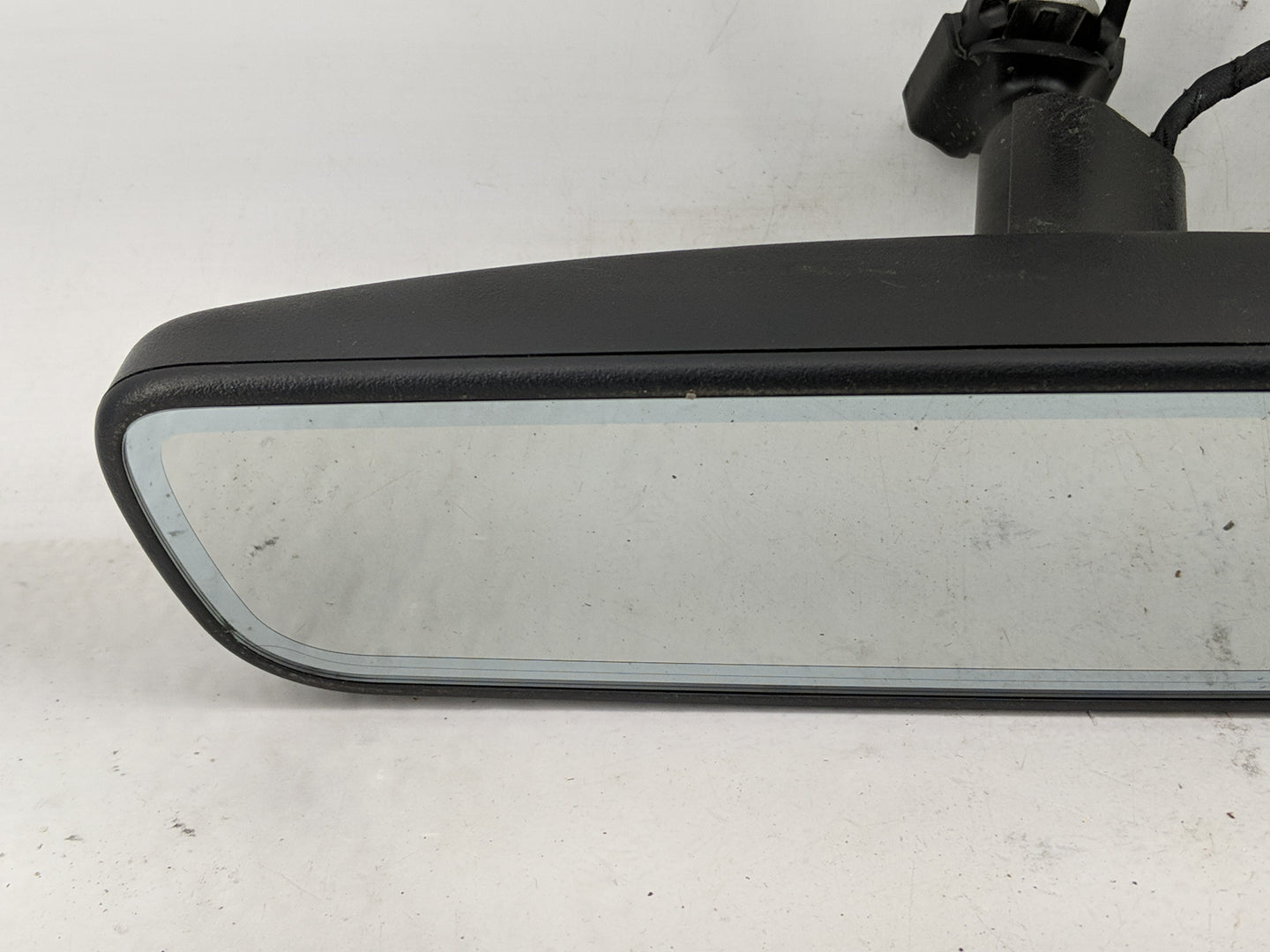2021-2022 Hyundai Elantra Interior Rear View Mirror Replacement OEM P/N:E11048835 Fits Fits 2020 2021 2022 2023 OEM Used Aut