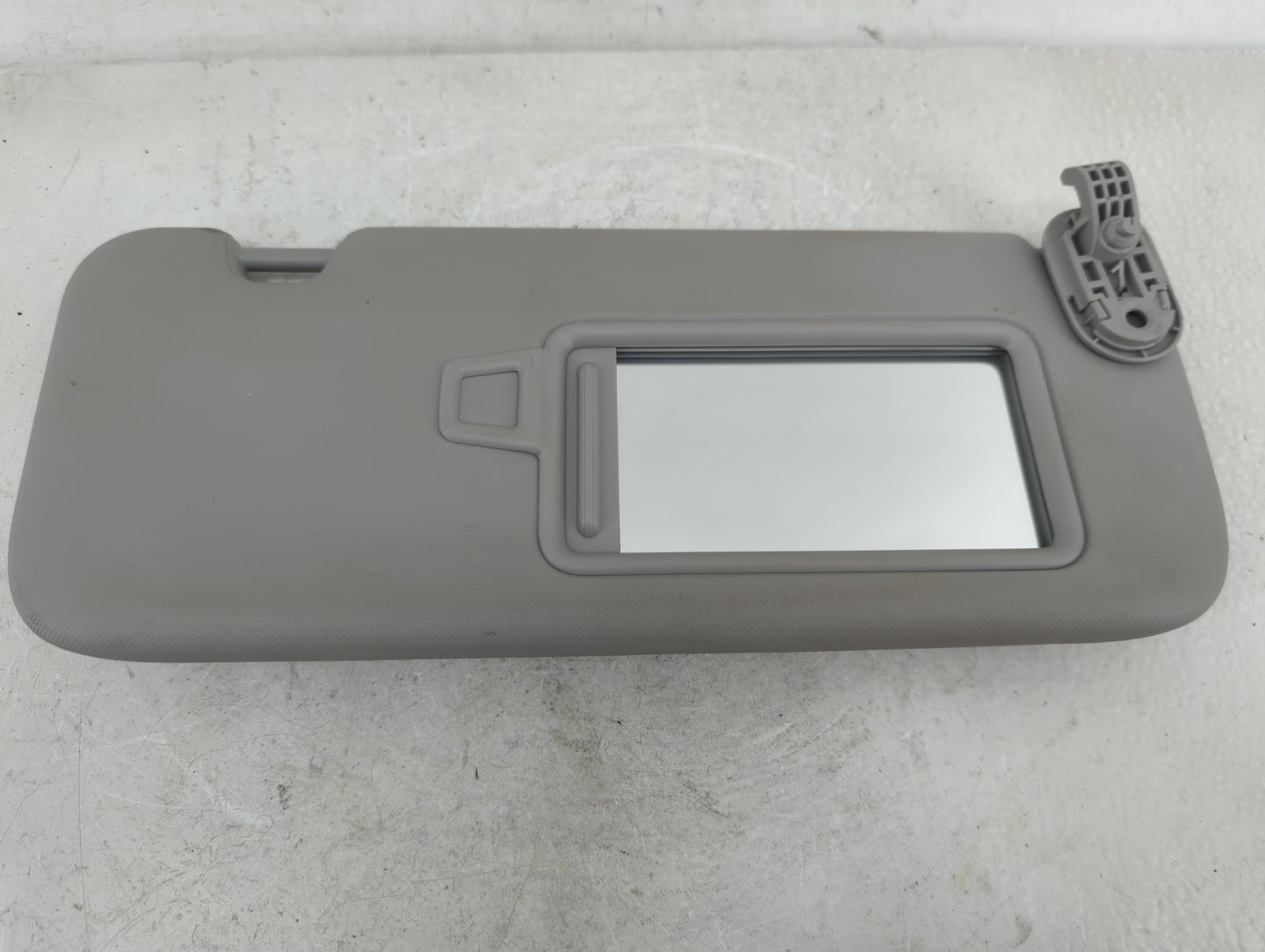 2021-2022 Hyundai Elantra Sun Visor Shade Replacement Passenger Right Mirror Fits Fits 2021 2022 OEM Used Auto Parts - Oemus