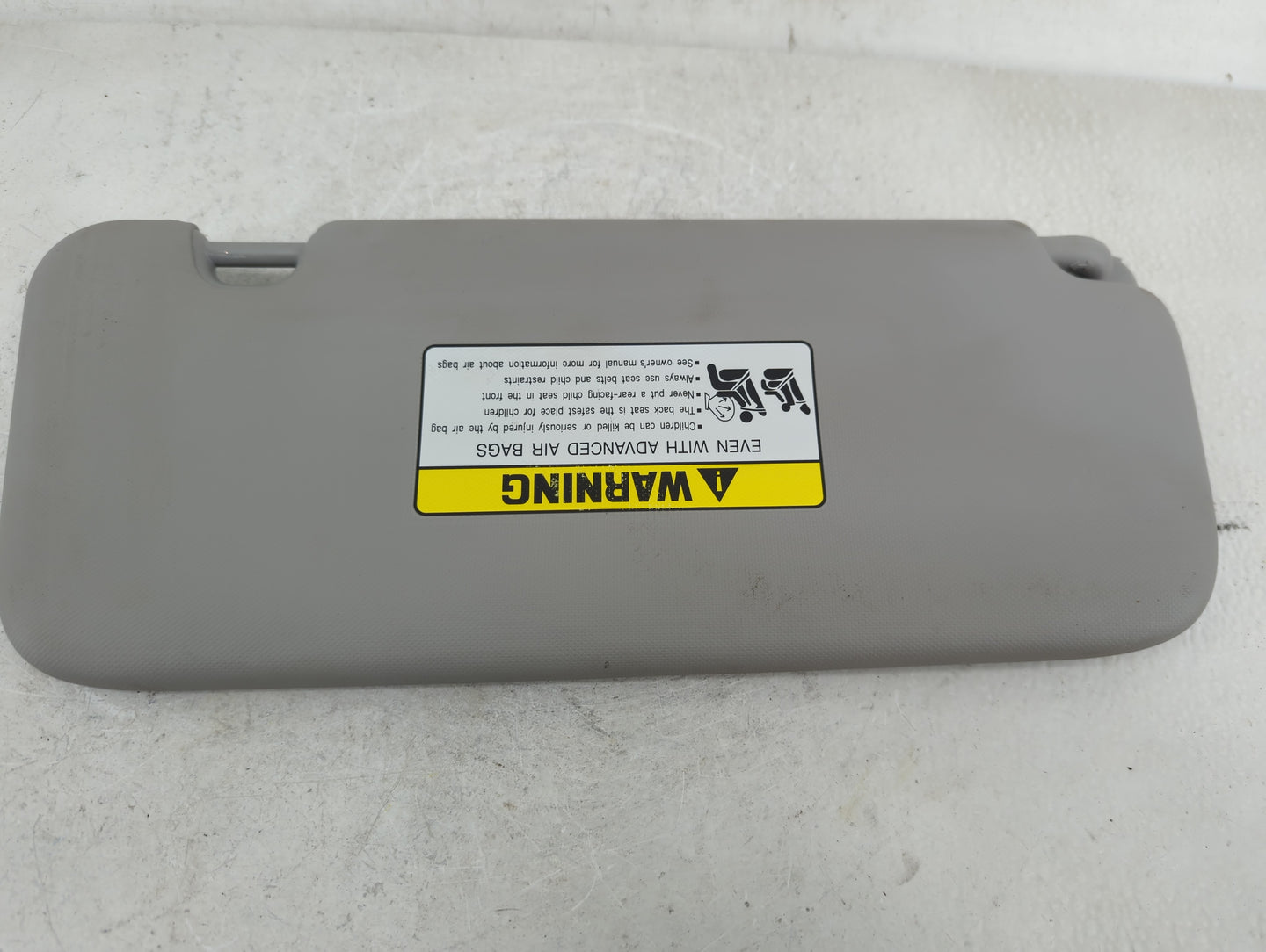 2021-2022 Hyundai Elantra Sun Visor Shade Replacement Driver Left Mirror Fits Fits 2021 2022 OEM Used Auto Parts - Oemusedau