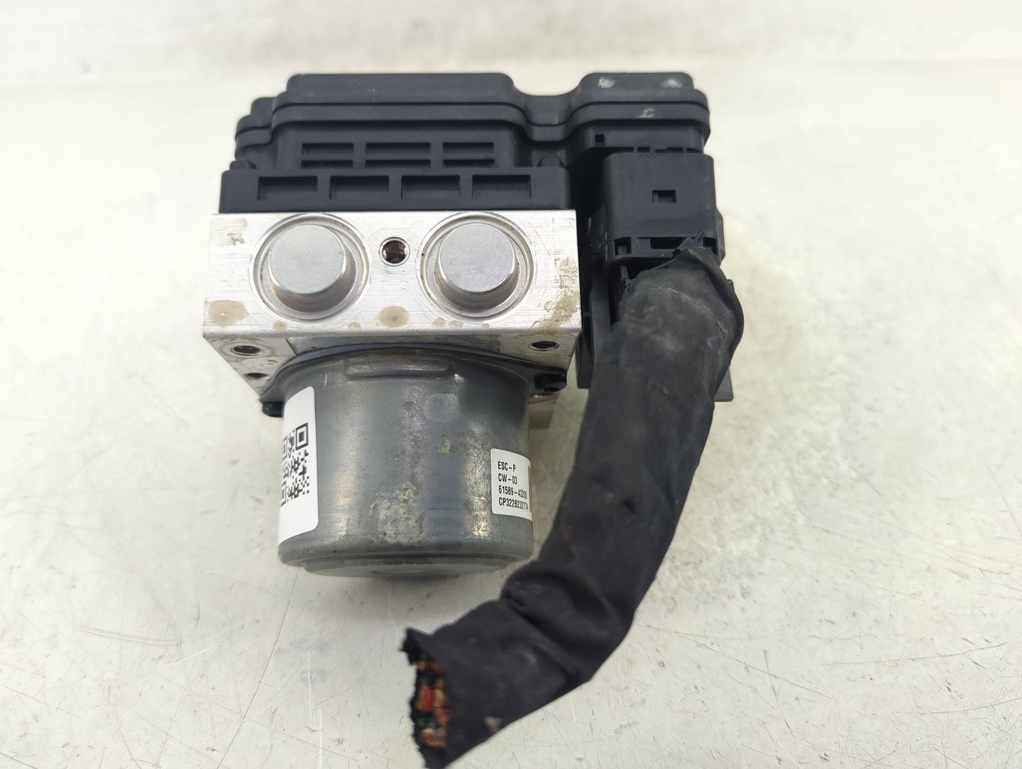 2021-2022 Hyundai Elantra ABS Pump Control Module Replacement P/N:61589-43200 58900-AA800 Fits Fits 2021 2022 OEM Used Auto 