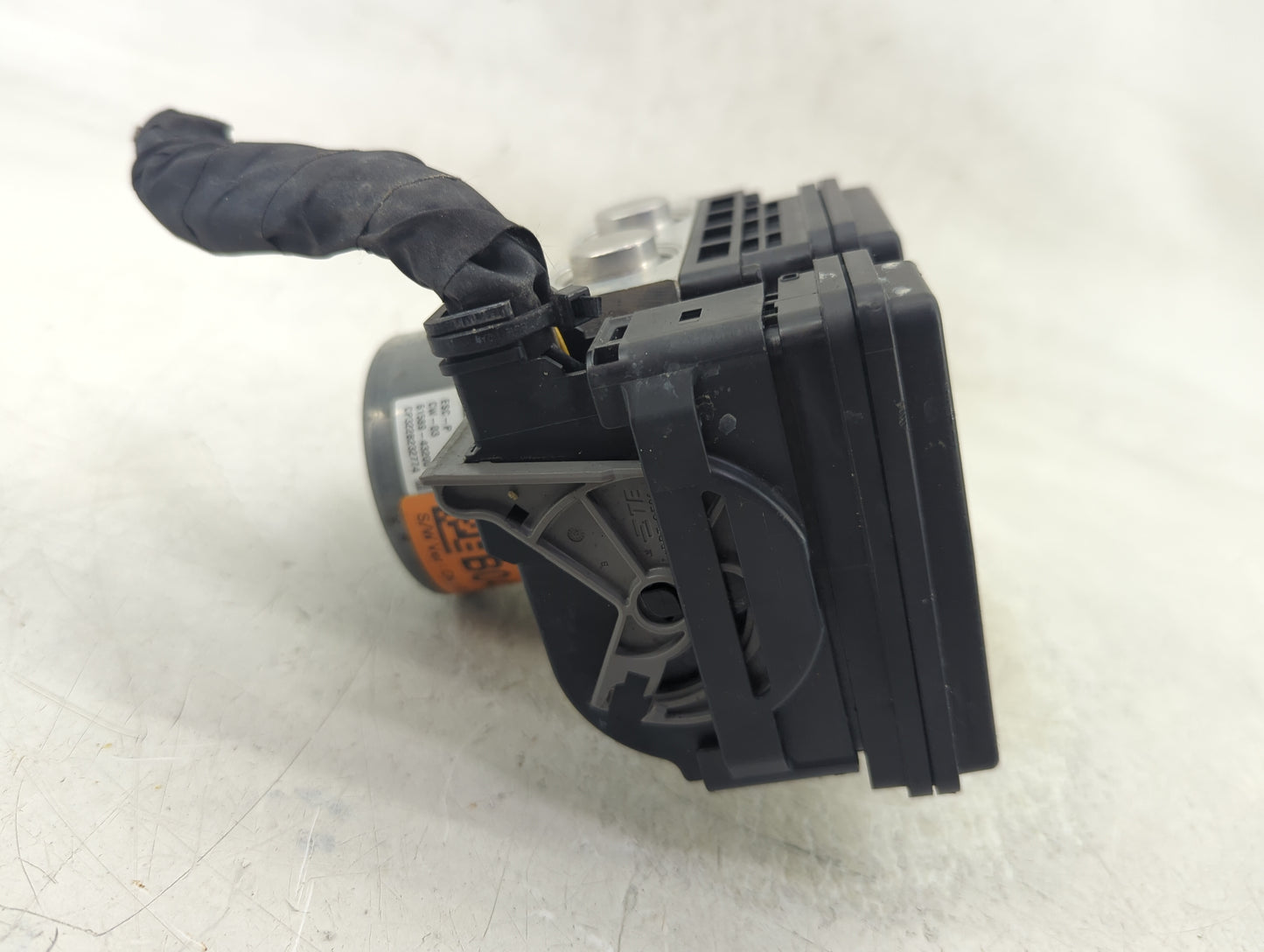 2021-2022 Hyundai Elantra ABS Pump Control Module Replacement P/N:61589-43200 58900-AA800 Fits Fits 2021 2022 OEM Used Auto 