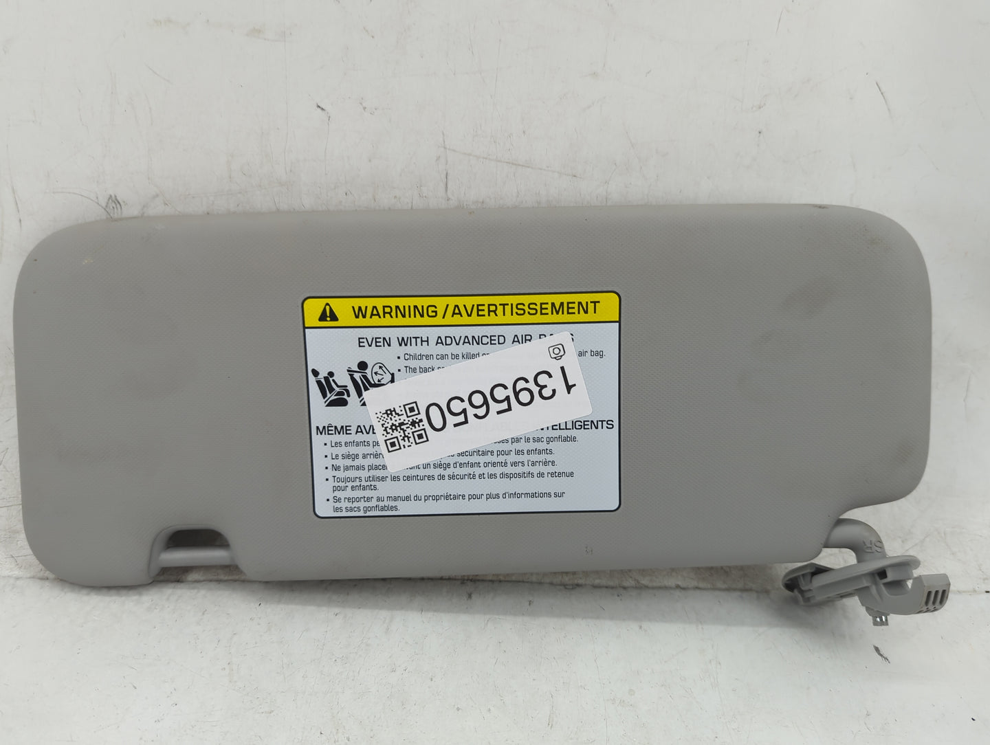 2021-2022 Hyundai Elantra Sun Visor Shade Replacement Passenger Right Mirror Fits Fits 2021 2022 OEM Used Auto Parts - Oemus