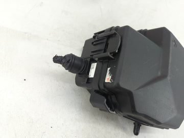 2021-2022 Hyundai Elantra Fusebox Fuse Box Panel Relay Module Fits Fits 2021 2022 OEM Used Auto Parts