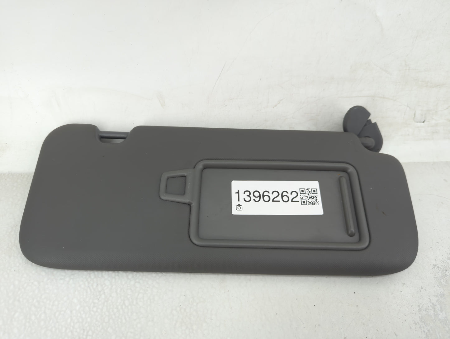 2021-2022 Hyundai Elantra Sun Visor Shade Replacement Driver Left Mirror Fits Fits 2021 2022 OEM Used Auto Parts - Oemusedau