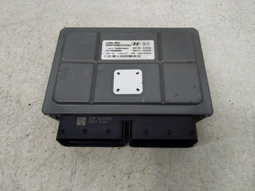 2021-2022 Hyundai Elantra PCM Engine Control Computer ECU ECM PCU OEM P/N:39171-2JCC6 Fits Fits 2021 2022 OEM Used Auto Part