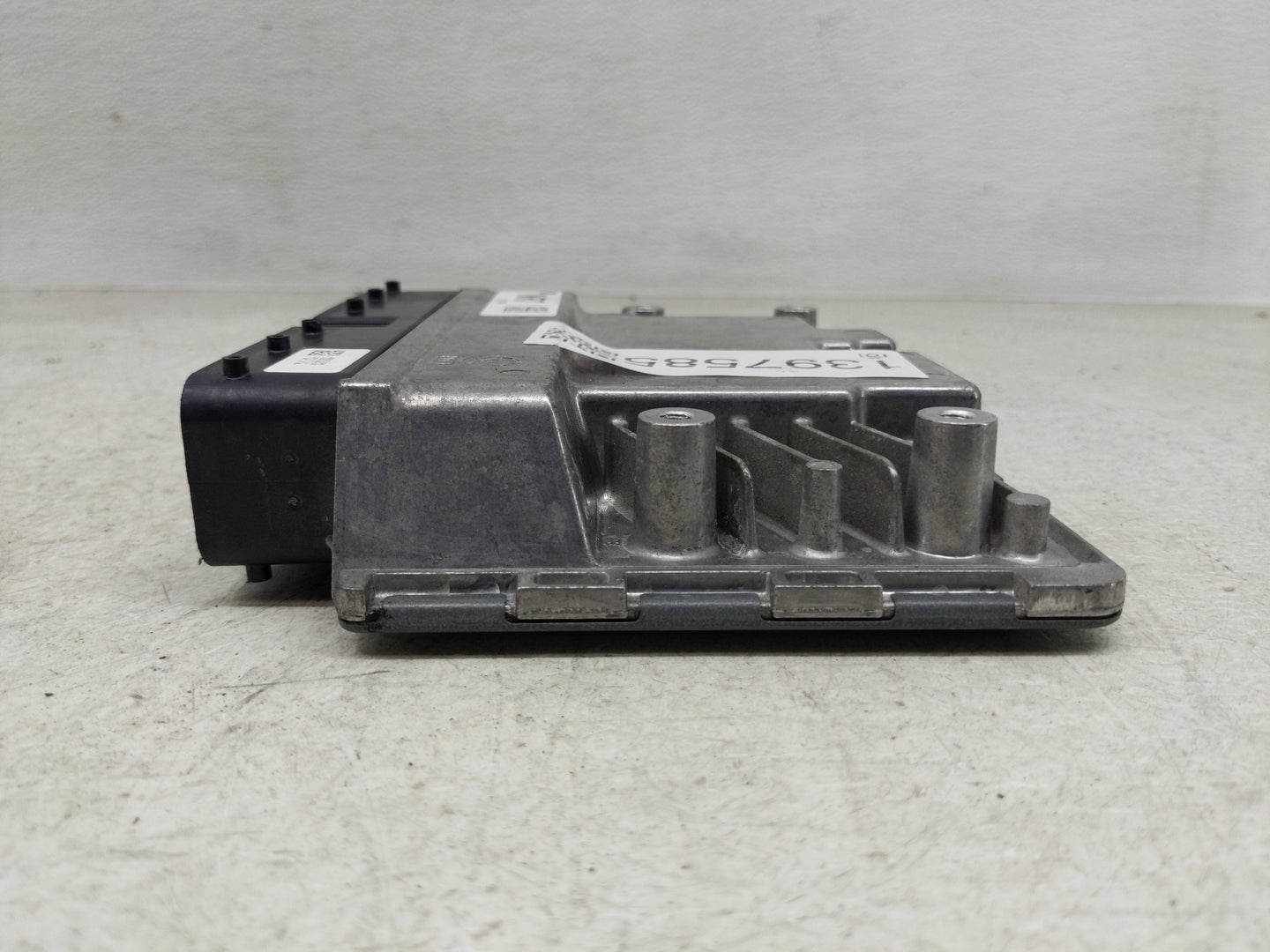 2021-2022 Hyundai Elantra PCM Engine Control Computer ECU ECM PCU OEM P/N:39171-2JCC6 Fits Fits 2021 2022 OEM Used Auto Part