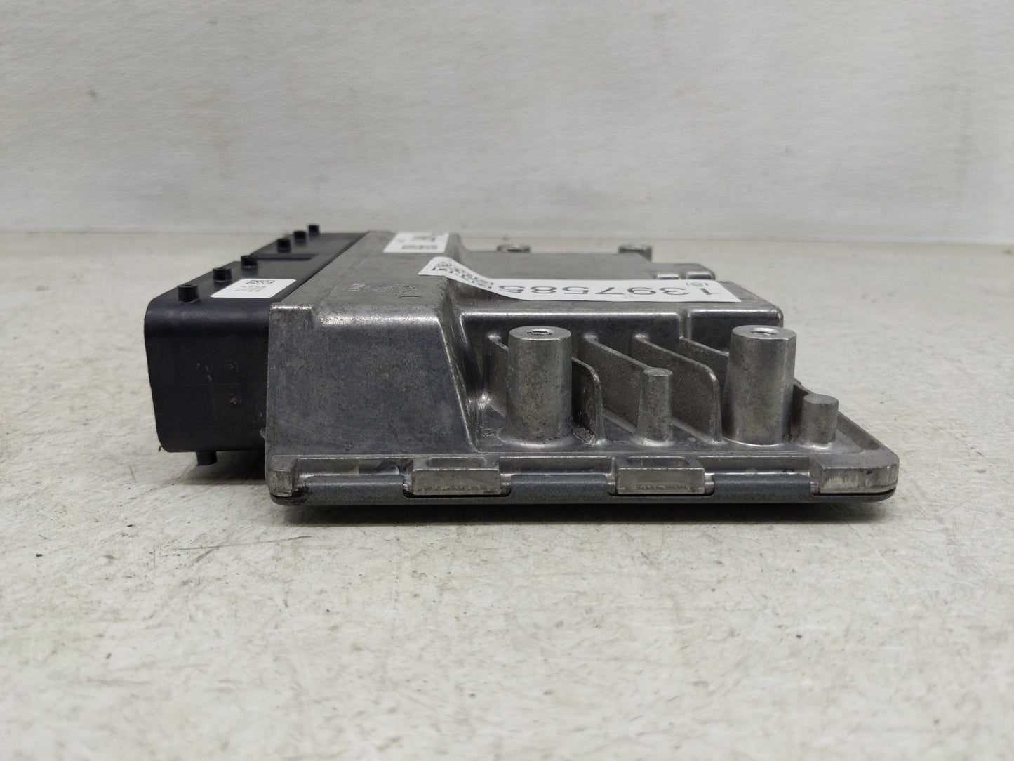 2021-2022 Hyundai Elantra PCM Engine Control Computer ECU ECM PCU OEM P/N:39171-2JCC6 Fits Fits 2021 2022 OEM Used Auto Part