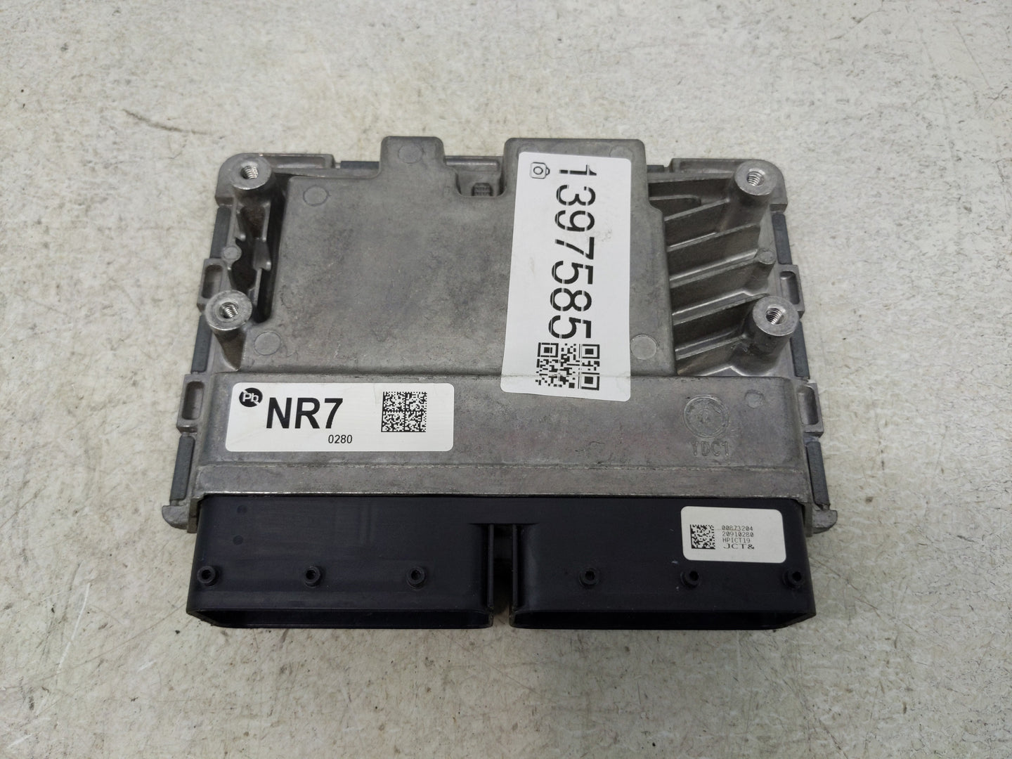 2021-2022 Hyundai Elantra PCM Engine Control Computer ECU ECM PCU OEM P/N:39171-2JCC6 Fits Fits 2021 2022 OEM Used Auto Part