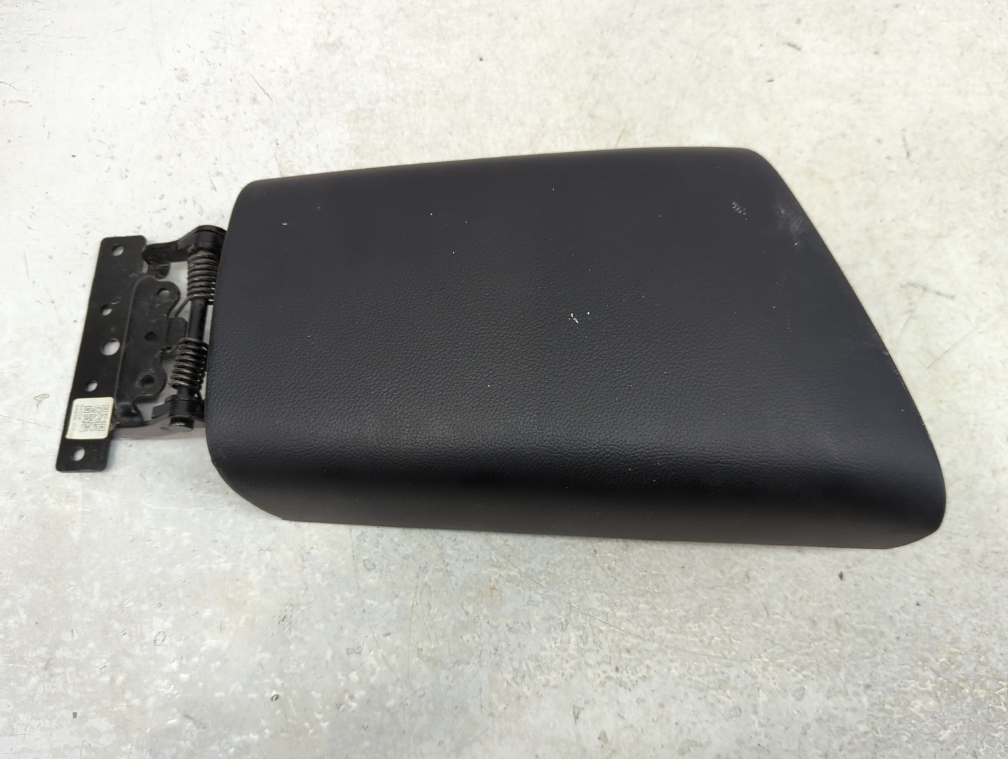 2022 Hyundai Elantra Center Console Armrest Cover Lid Fits OEM Used Auto Parts - Oemusedautoparts1.com