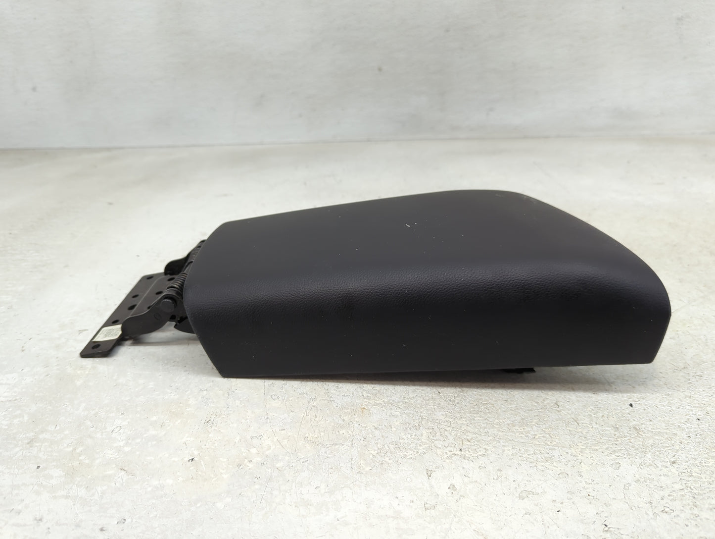 2022 Hyundai Elantra Center Console Armrest Cover Lid Fits OEM Used Auto Parts - Oemusedautoparts1.com