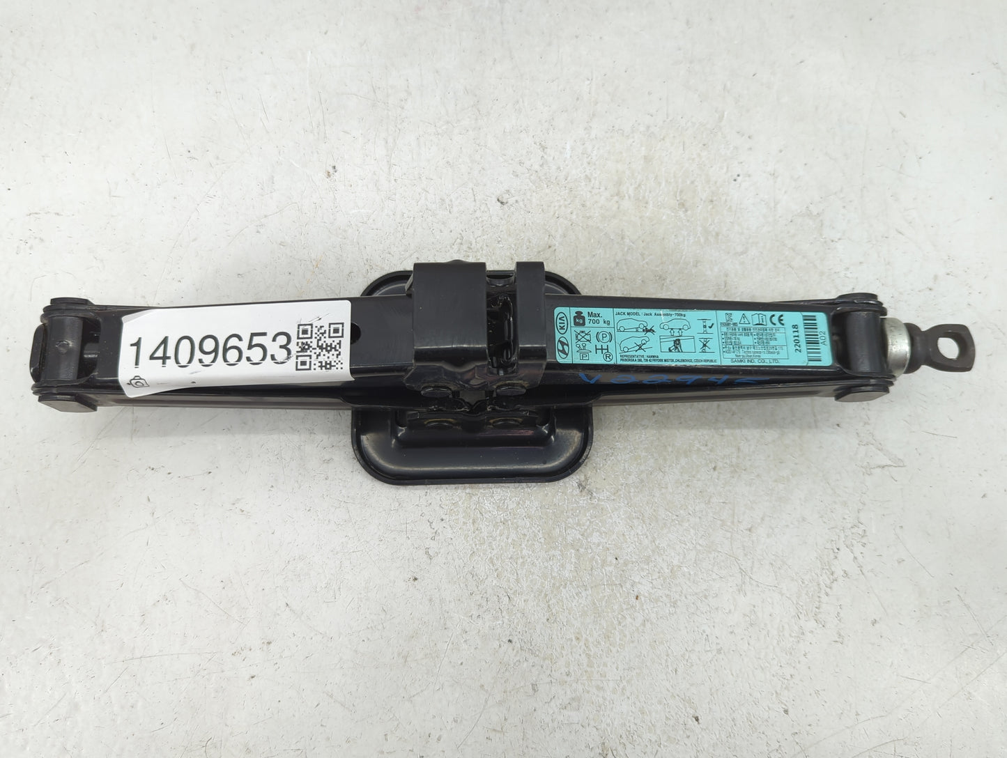 2022 Hyundai Elantra Spare Scissor Car Jack - Oemusedautoparts1.com