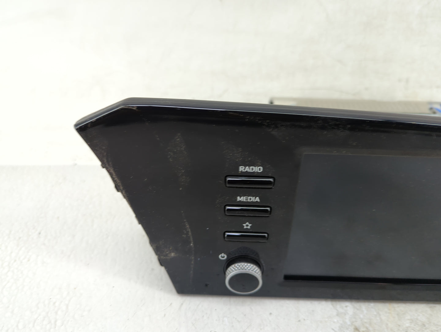 2021-2022 Hyundai Elantra Radio AM FM Cd Player Receiver Replacement P/N:96160-AA240L5R Fits Fits 2021 2022 OEM Used Auto Pa