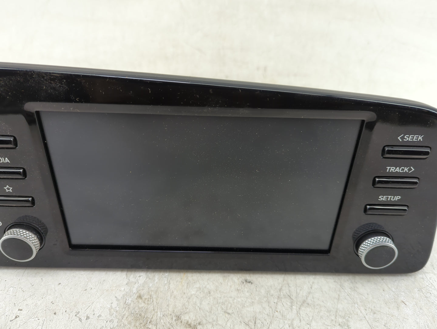 2021-2022 Hyundai Elantra Radio AM FM Cd Player Receiver Replacement P/N:96160-AA240L5R Fits Fits 2021 2022 OEM Used Auto Pa