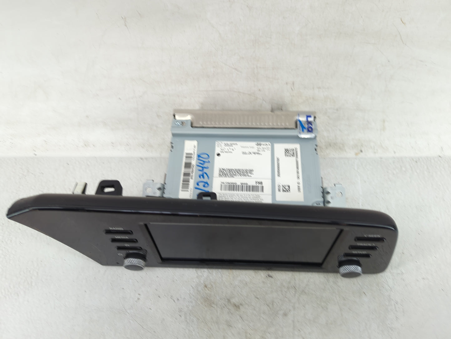 2021-2022 Hyundai Elantra Radio AM FM Cd Player Receiver Replacement P/N:96160-AA240L5R Fits Fits 2021 2022 OEM Used Auto Pa