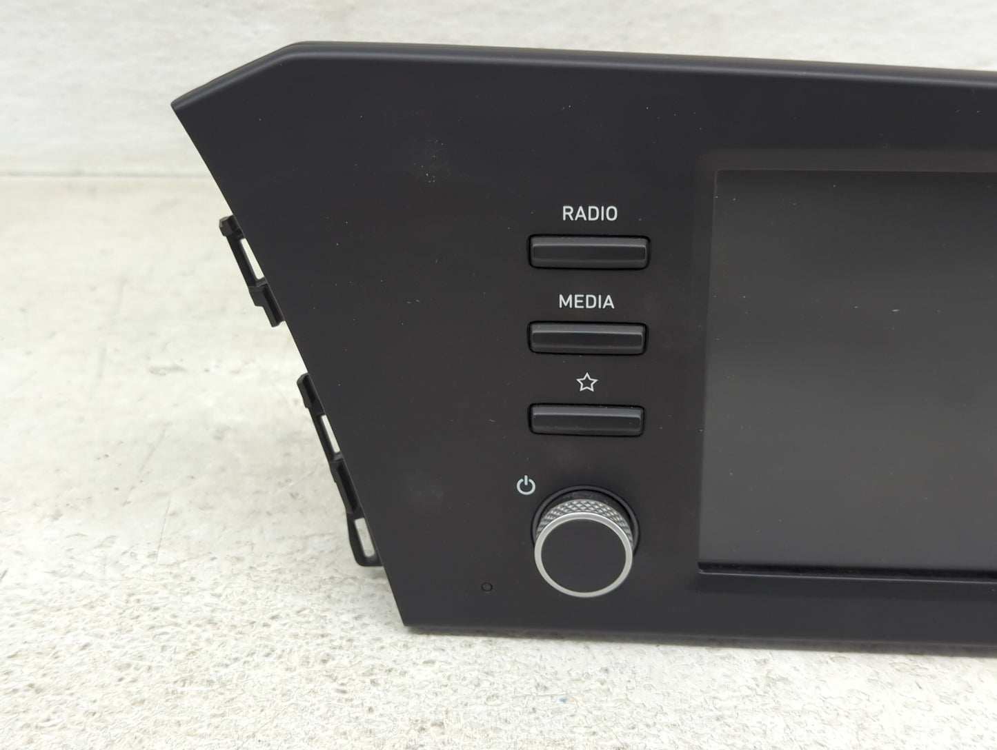 2021-2022 Hyundai Elantra Radio AM FM Cd Player Receiver Replacement P/N:96160-BY090LS5 Fits Fits 2021 2022 OEM Used Auto Pa