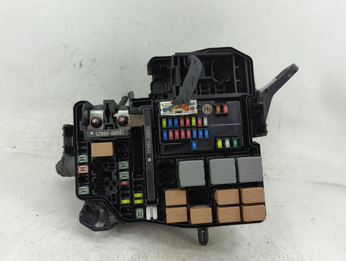 2021-2022 Hyundai Elantra Fusebox Fuse Box Panel Relay Module P/N:91956-AA020 Fits Fits 2021 2022 OEM Used Auto Parts - Oemu