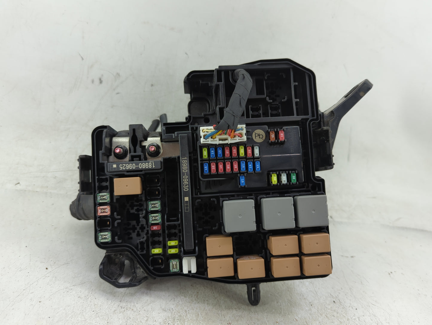 2021-2022 Hyundai Elantra Fusebox Fuse Box Panel Relay Module P/N:91956-AA020 Fits Fits 2021 2022 OEM Used Auto Parts - Oemu