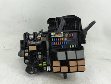 2021-2022 Hyundai Elantra Fusebox Fuse Box Panel Relay Module P/N:91956-AA020 Fits Fits 2021 2022 OEM Used Auto Parts
