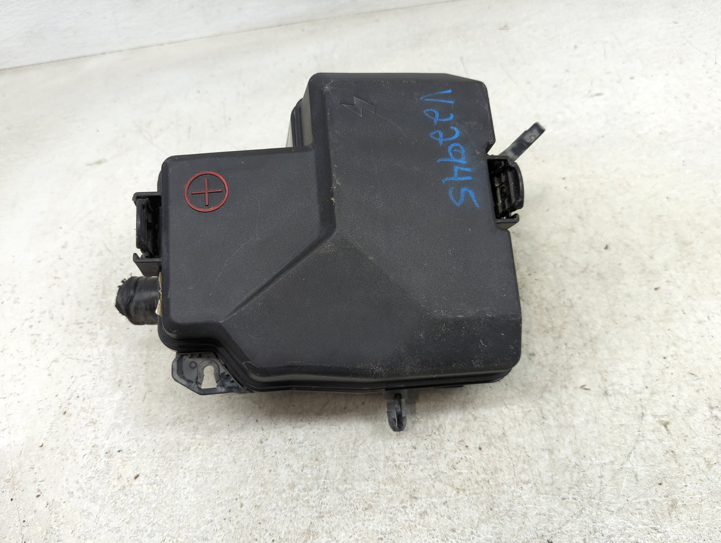 2021-2022 Hyundai Elantra Fusebox Fuse Box Panel Relay Module P/N:91200-BY050 Fits Fits 2021 2022 OEM Used Auto Parts - Oemu