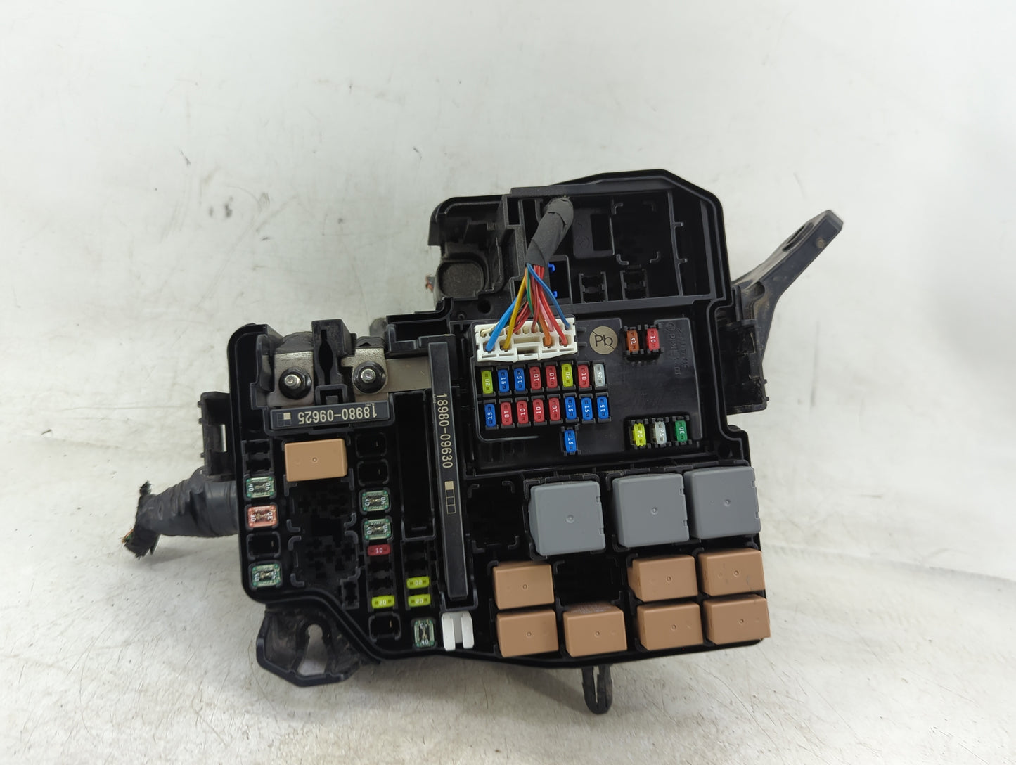 2021-2022 Hyundai Elantra Fusebox Fuse Box Panel Relay Module P/N:91956-AA020 Fits Fits 2021 2022 OEM Used Auto Parts - Oemu