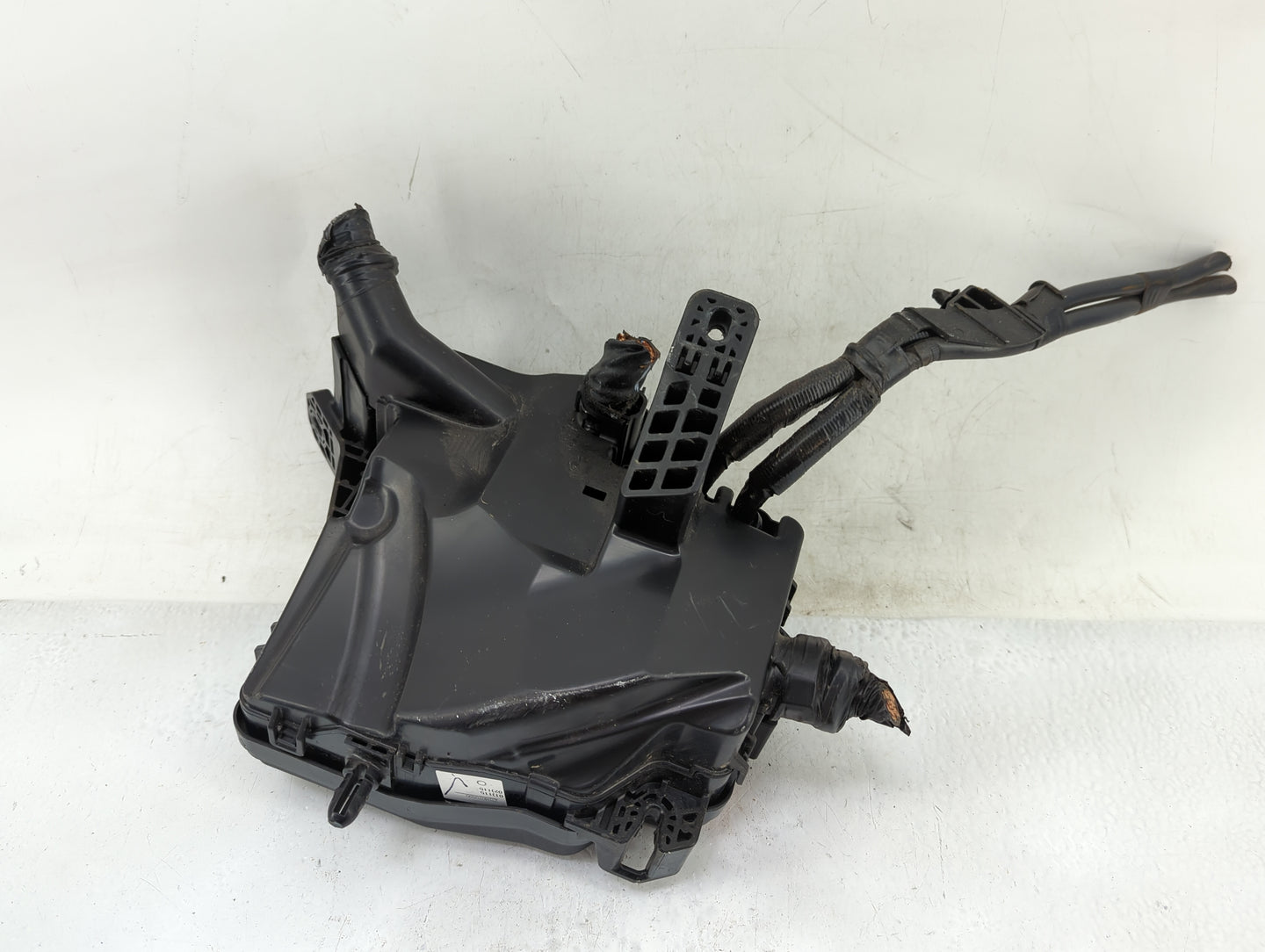 2021-2022 Hyundai Elantra Fusebox Fuse Box Panel Relay Module Fits Fits 2021 2022 OEM Used Auto Parts - Oemusedautoparts1.co