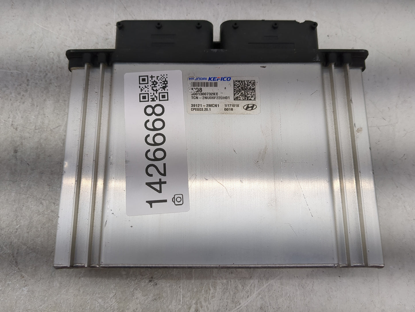 2021-2022 Hyundai Elantra PCM Engine Control Computer ECU ECM PCU OEM P/N:39121-2MCN1 Fits Fits 2021 2022 OEM Used Auto Part