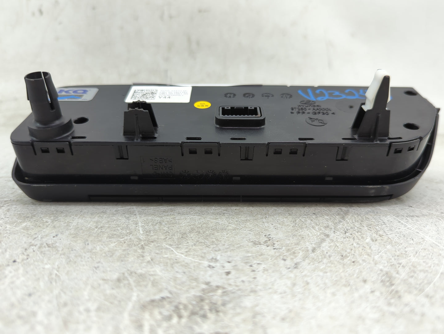 2022 Hyundai Elantra Climate Control Module Temperature AC/Heater Replacement P/N:97250-AA410LM5 Fits OEM Used Auto Parts - 