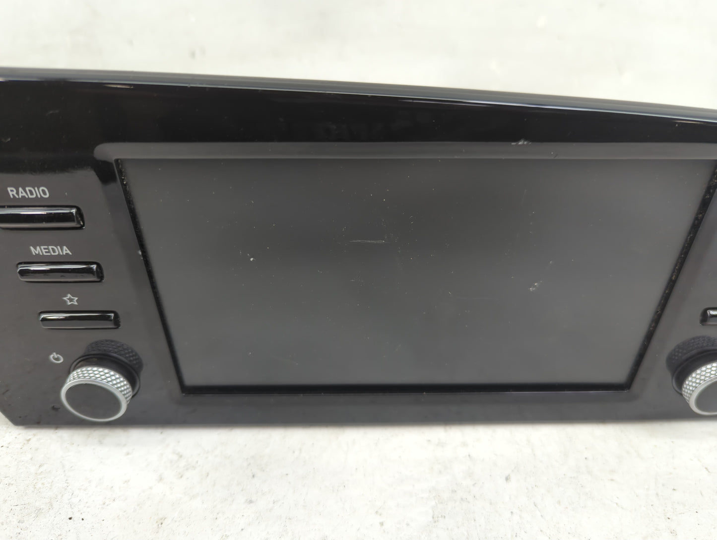 2021-2022 Hyundai Elantra Radio AM FM Cd Player Receiver Replacement P/N:96160-AA250L5R Fits Fits 2021 2022 OEM Used Auto Pa