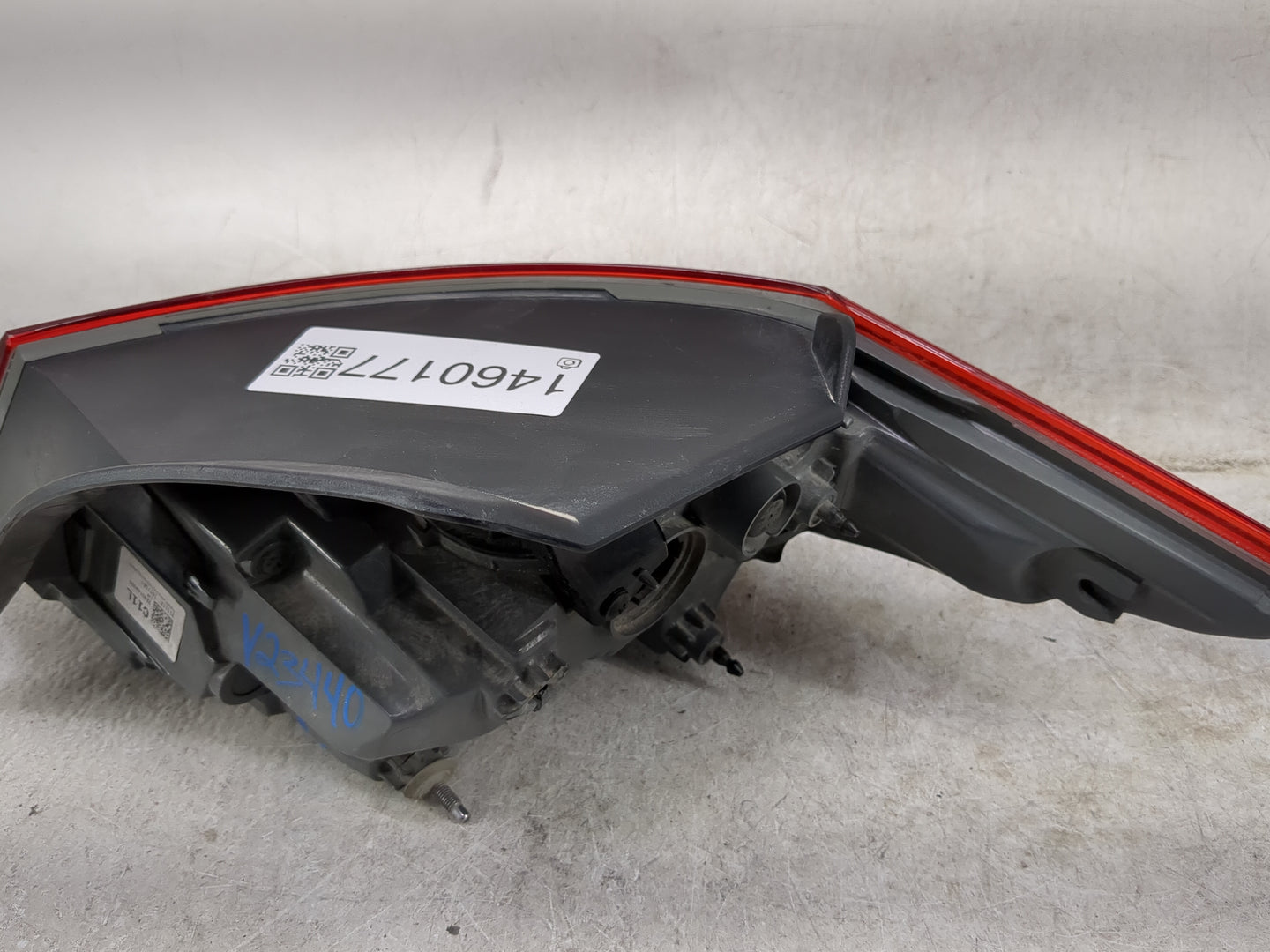 2021-2022 Hyundai Elantra Tail Light Assembly Driver Left OEM P/N:92401AA020 Fits Fits 2021 2022 OEM Used Auto Parts - Oemus