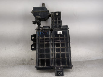 compare product 2022 Hyundai Elantra Fuel Vapor Charcoal Canister 1461822