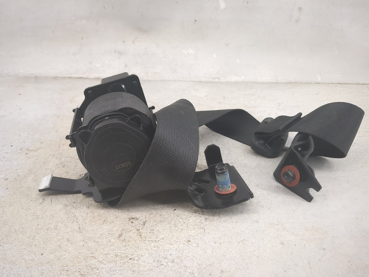 2022 Hyundai Elantra Left Driver Seat Belt Rear Retractor - Oemusedautoparts1.com