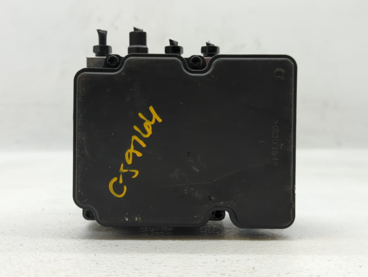 2021-2022 Hyundai Elantra ABS Pump Control Module Replacement P/N:58910-AB500 58900-AB500 Fits Fits 2021 2022 OEM Used Auto 