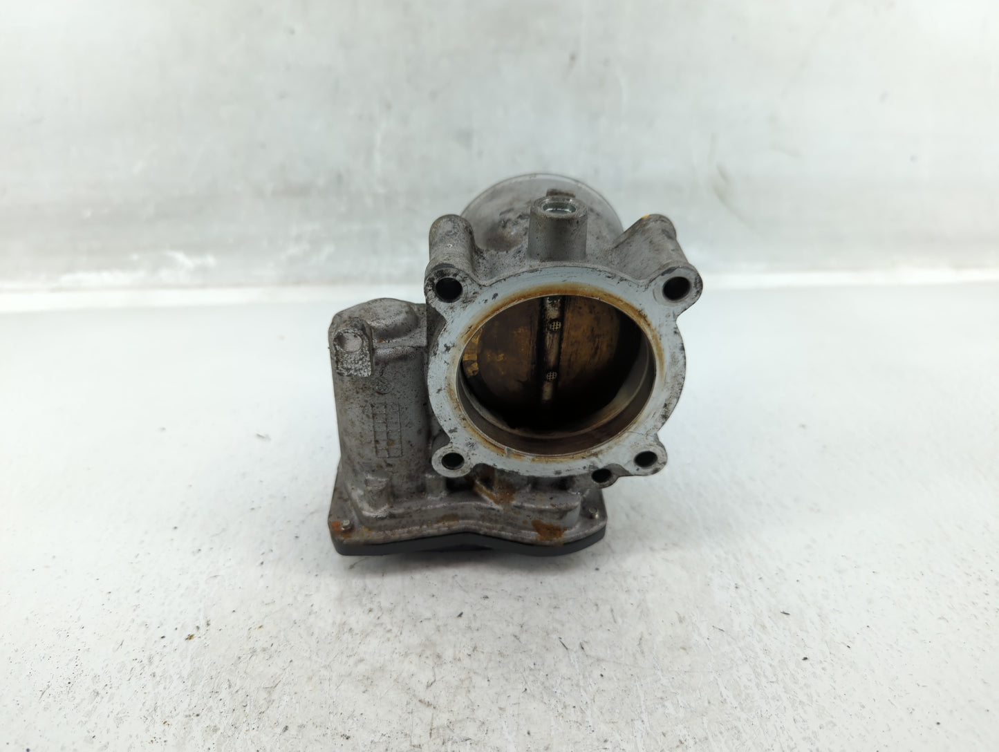 2021-2022 Hyundai Elantra Throttle Body P/N:35100-2J410 Fits Fits 2021 2022 OEM Used Auto Parts - Oemusedautoparts1.com